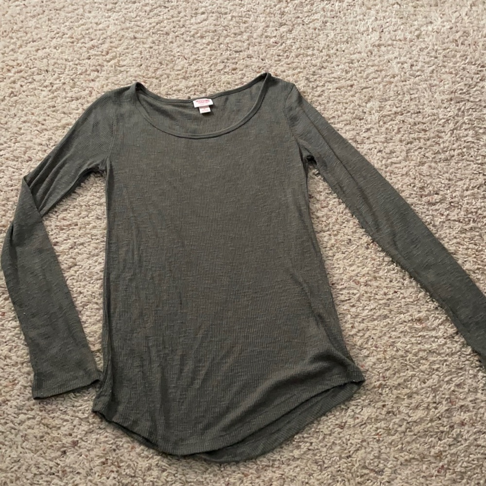 Women’s mossimo long sleeve